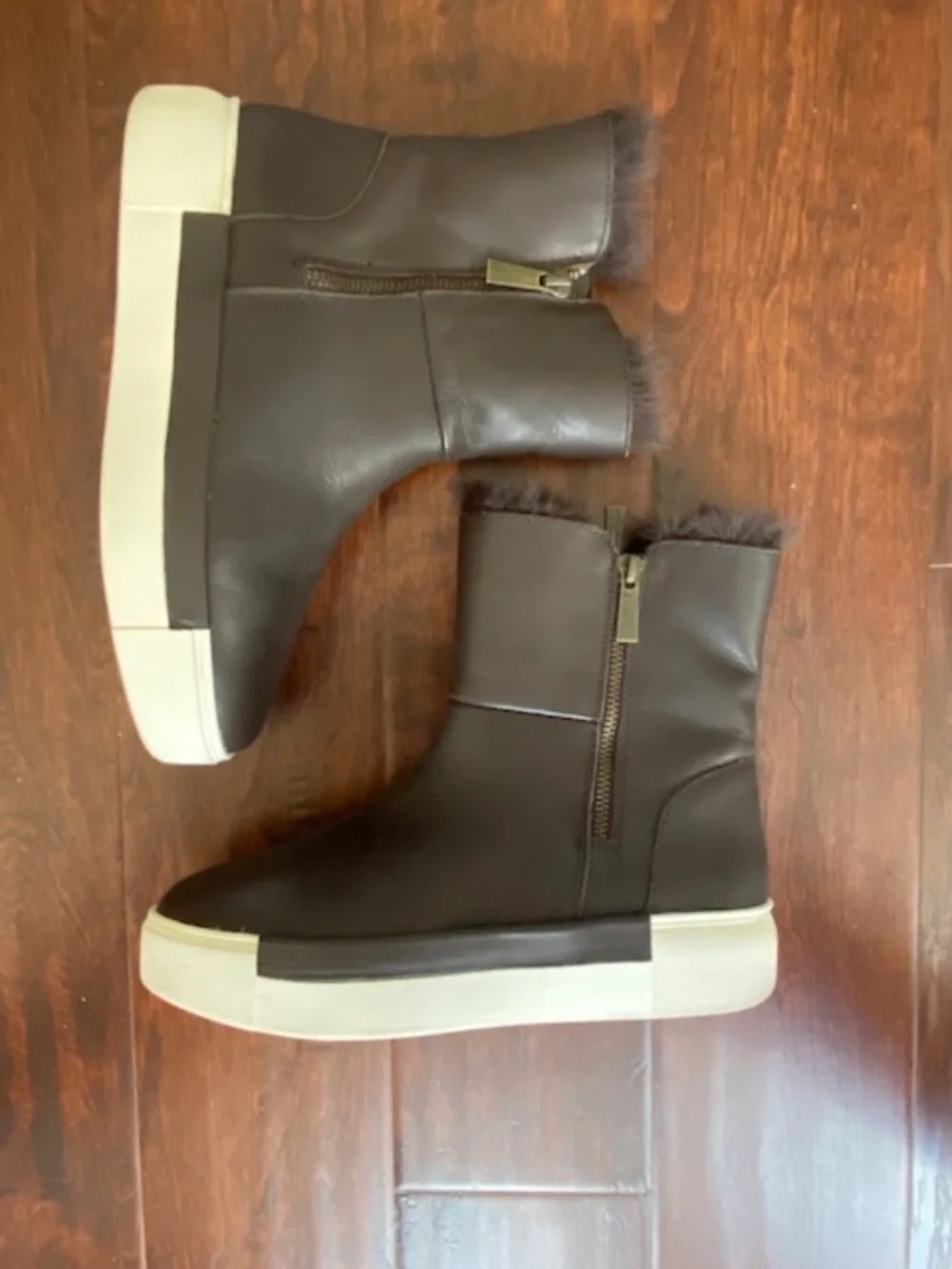 J/Slides Women's Victory Boot Dark Brown Leather Shoe Size 8M
